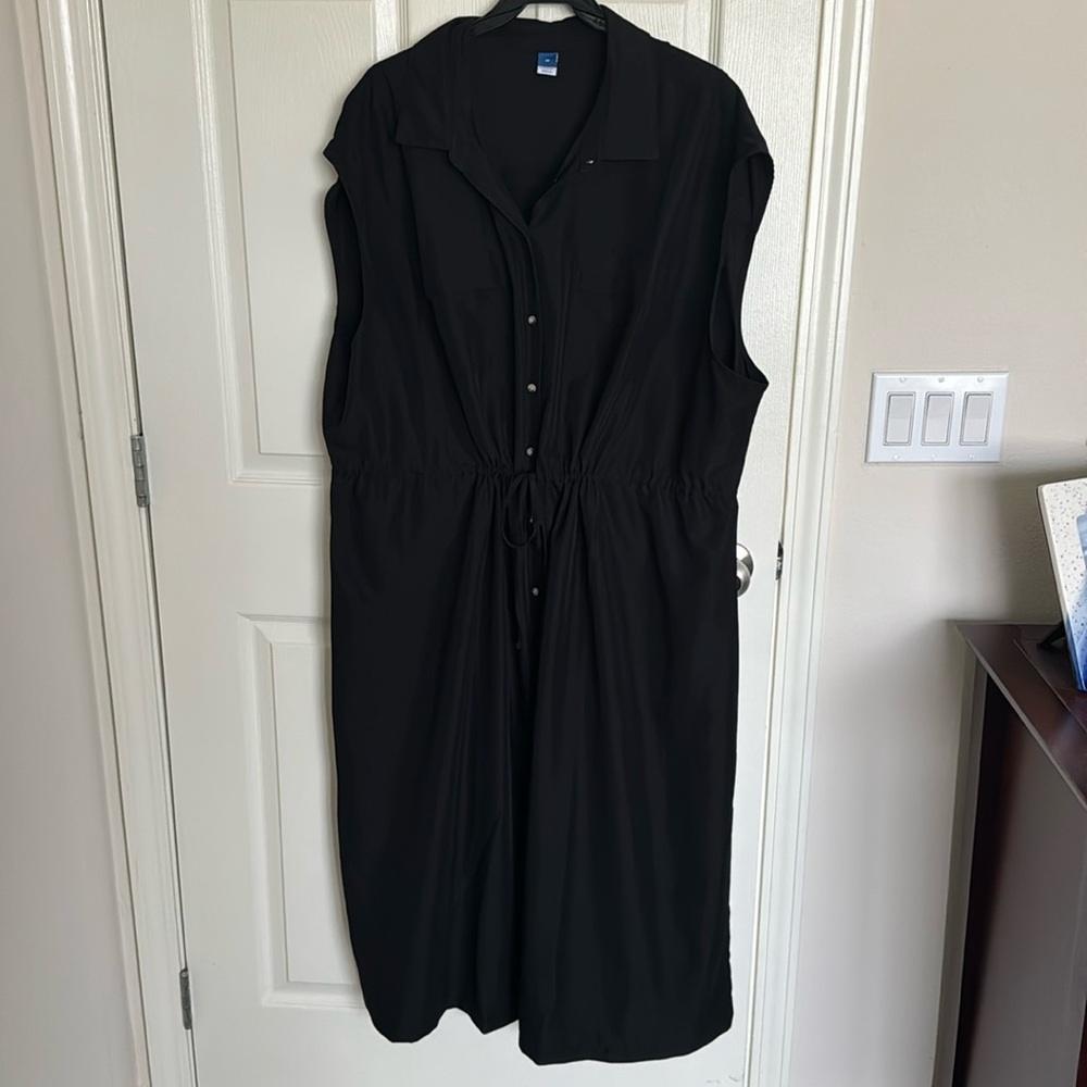 Black dress from Old Navy. Size 3X.